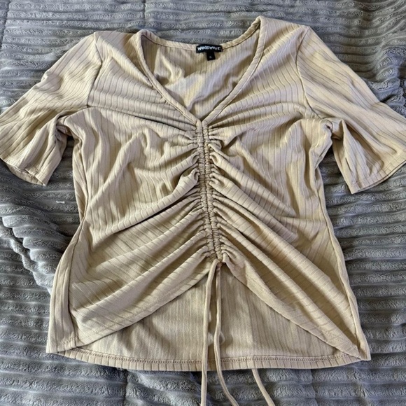 Nude crop top - Picture 1 of 2